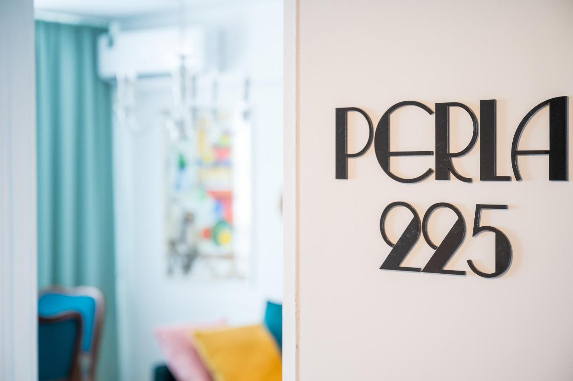 1Bdr Apartment Perla 225 布加勒斯特 外观 照片
